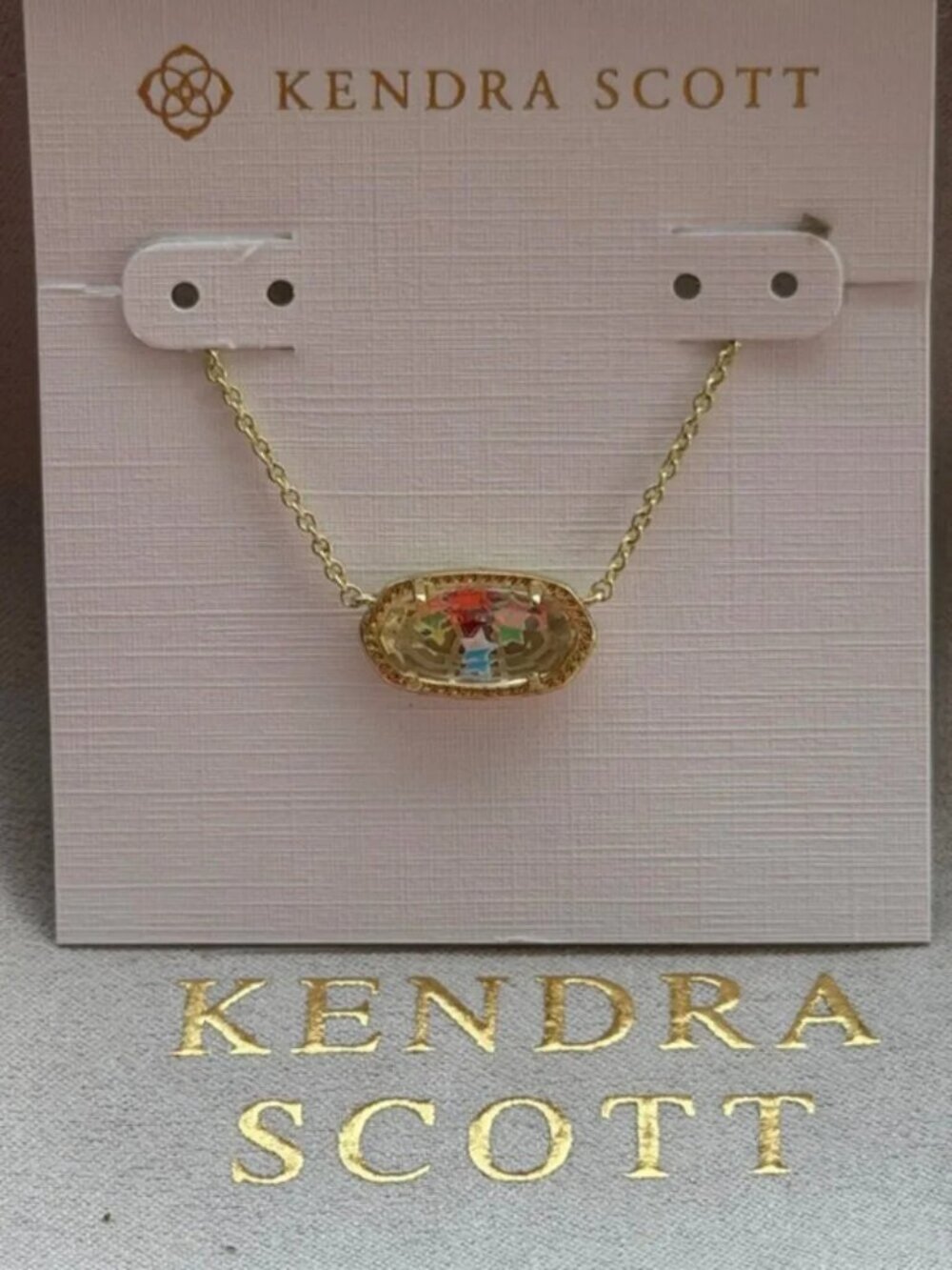 Kendra Scott pendant necklace